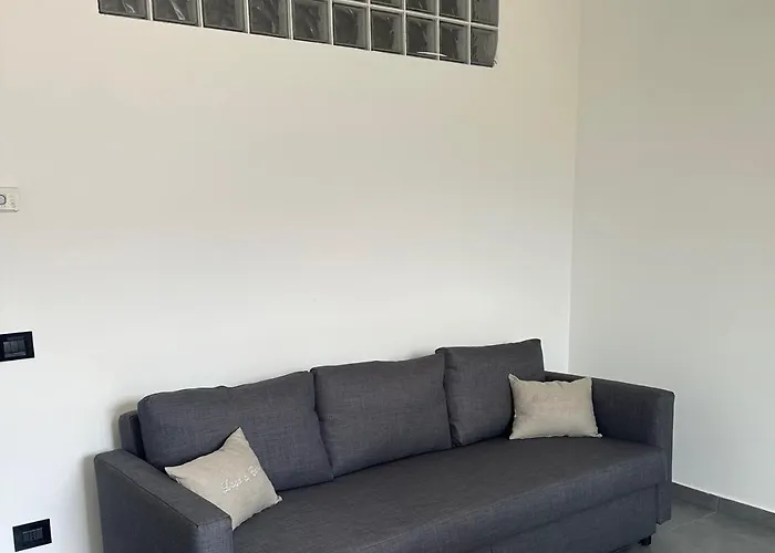 Leon - La Casa Di Leon